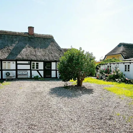 4 Person Holiday In